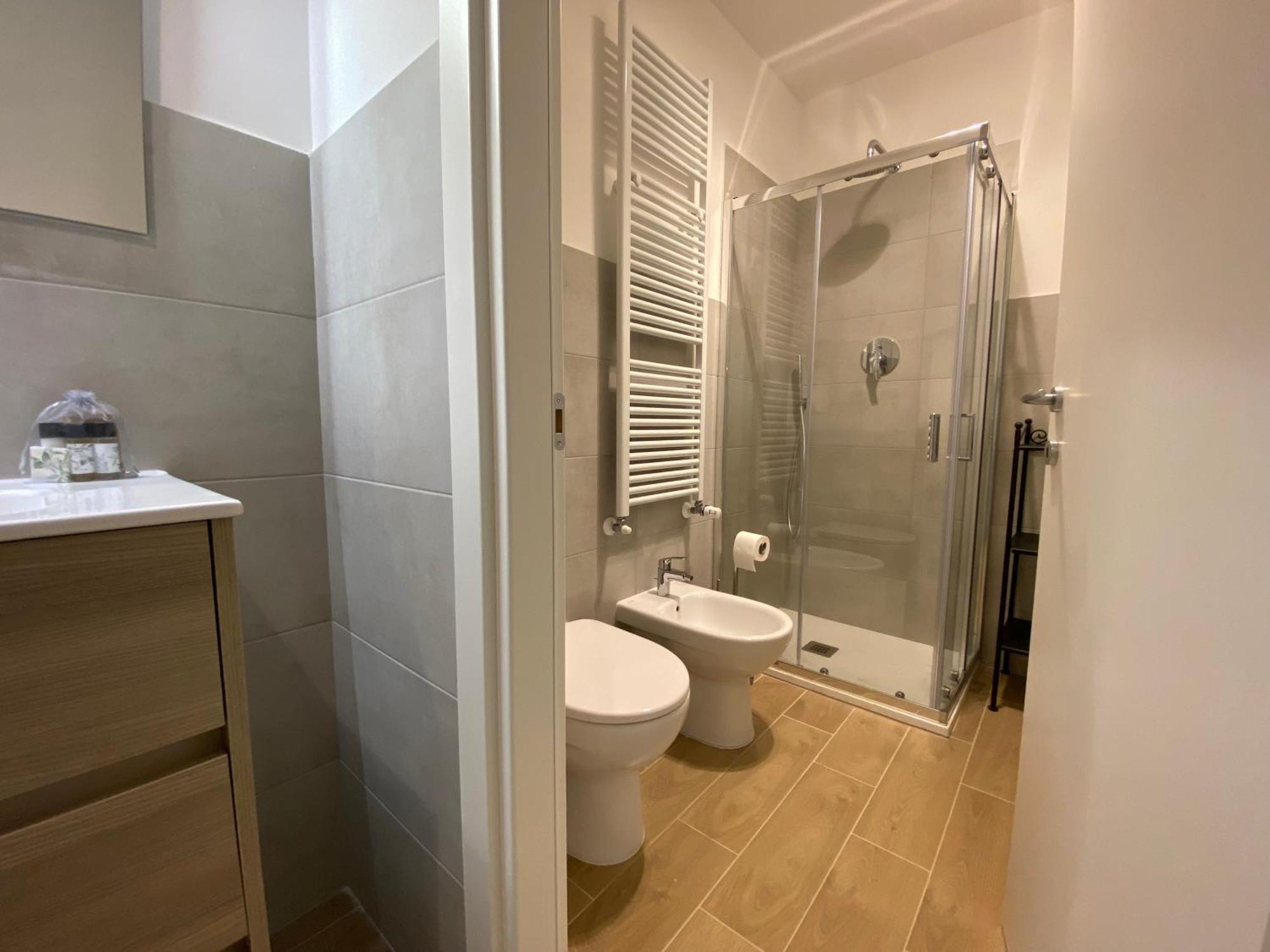 בולוניה Avantgard Rooms Terrace Suite מראה חיצוני תמונה