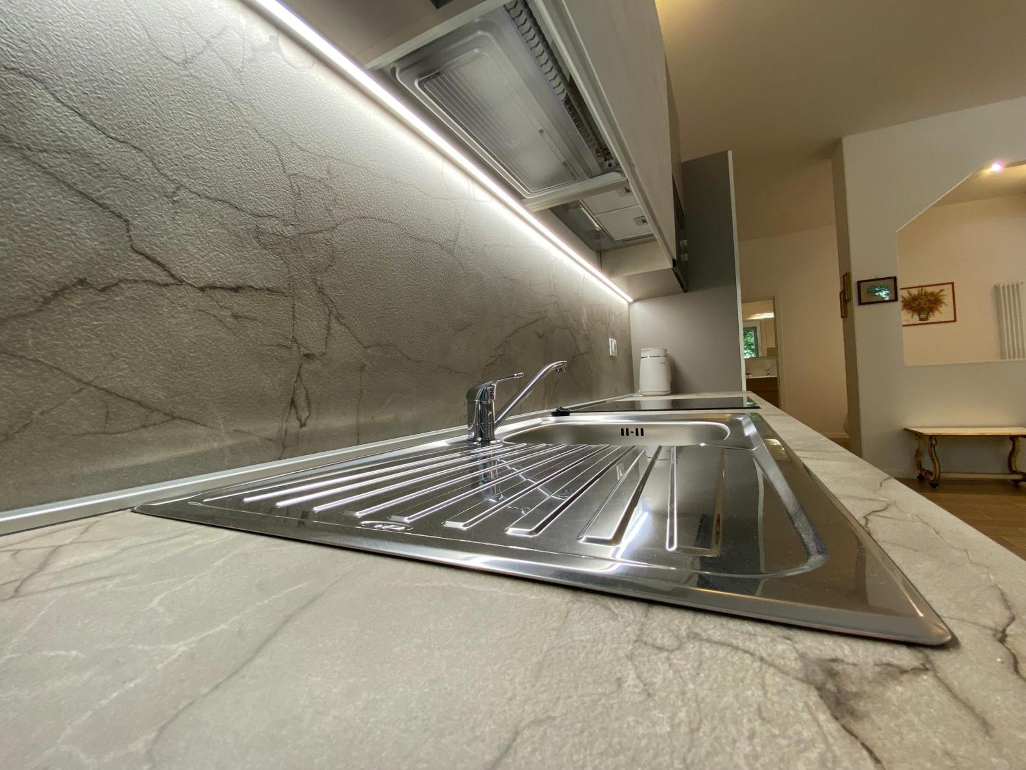 בולוניה Avantgard Rooms Terrace Suite מראה חיצוני תמונה